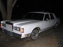 Auto: Lincoln Town Car 4.9